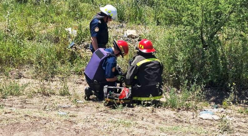 Dpto Uruguay Hallan Una Granada Abandonada En Un Camino Vecinal