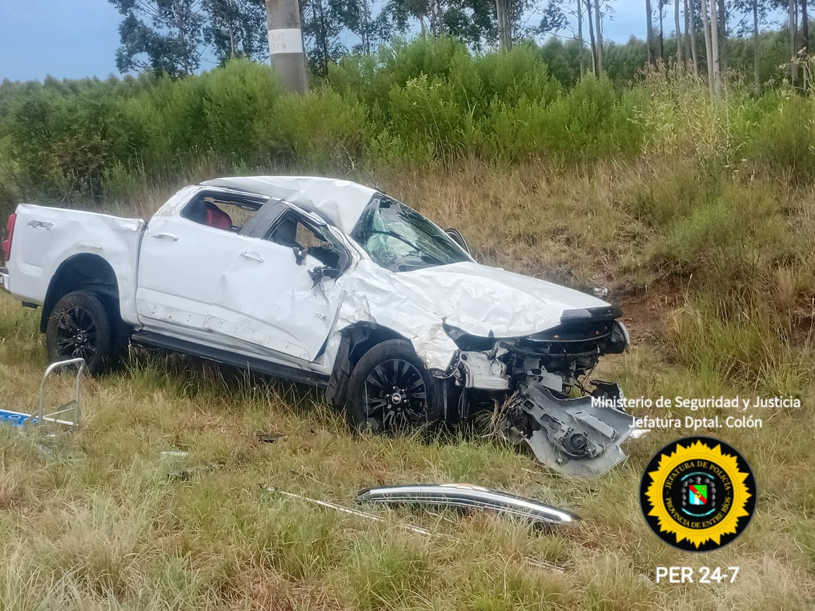 Autovía Artigas: Camioneta en que se trasladaba toda una familia sufrió un despiste y vuelco | GENESIS24.NET > Portal Multimedia Líder en Noticias
