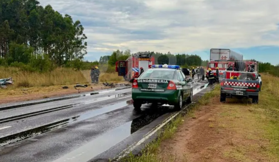 Tragedia cerca de Gualeguaychú: Cinco minutos antes del fatal accidente, la conductora había dejado a su esposo en la estación de servicio | GENESIS24.NET > Portal Multimedia Líder en Noticias