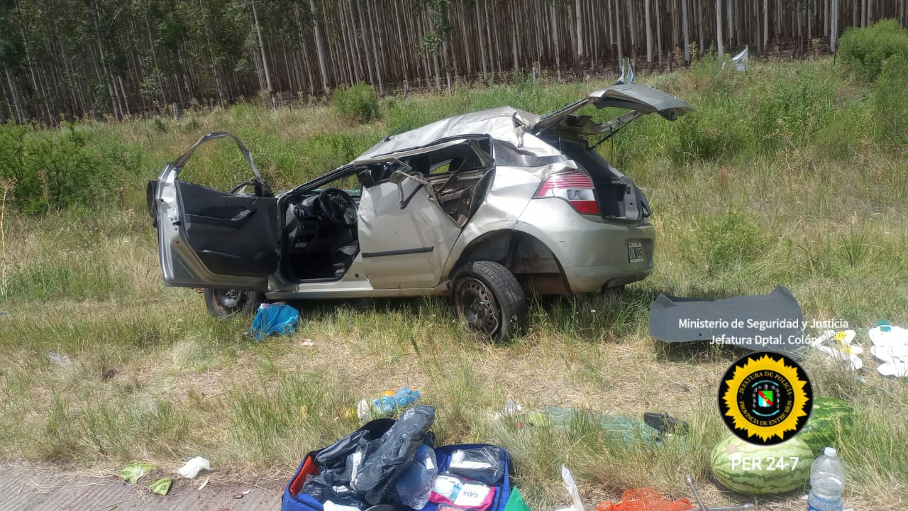 Autovía Artigas: Automóvil dio varios vuelcos tras romper un neumático y un niño resultó gravemente herido | GENESIS24.NET > Portal Multimedia Líder en Noticias