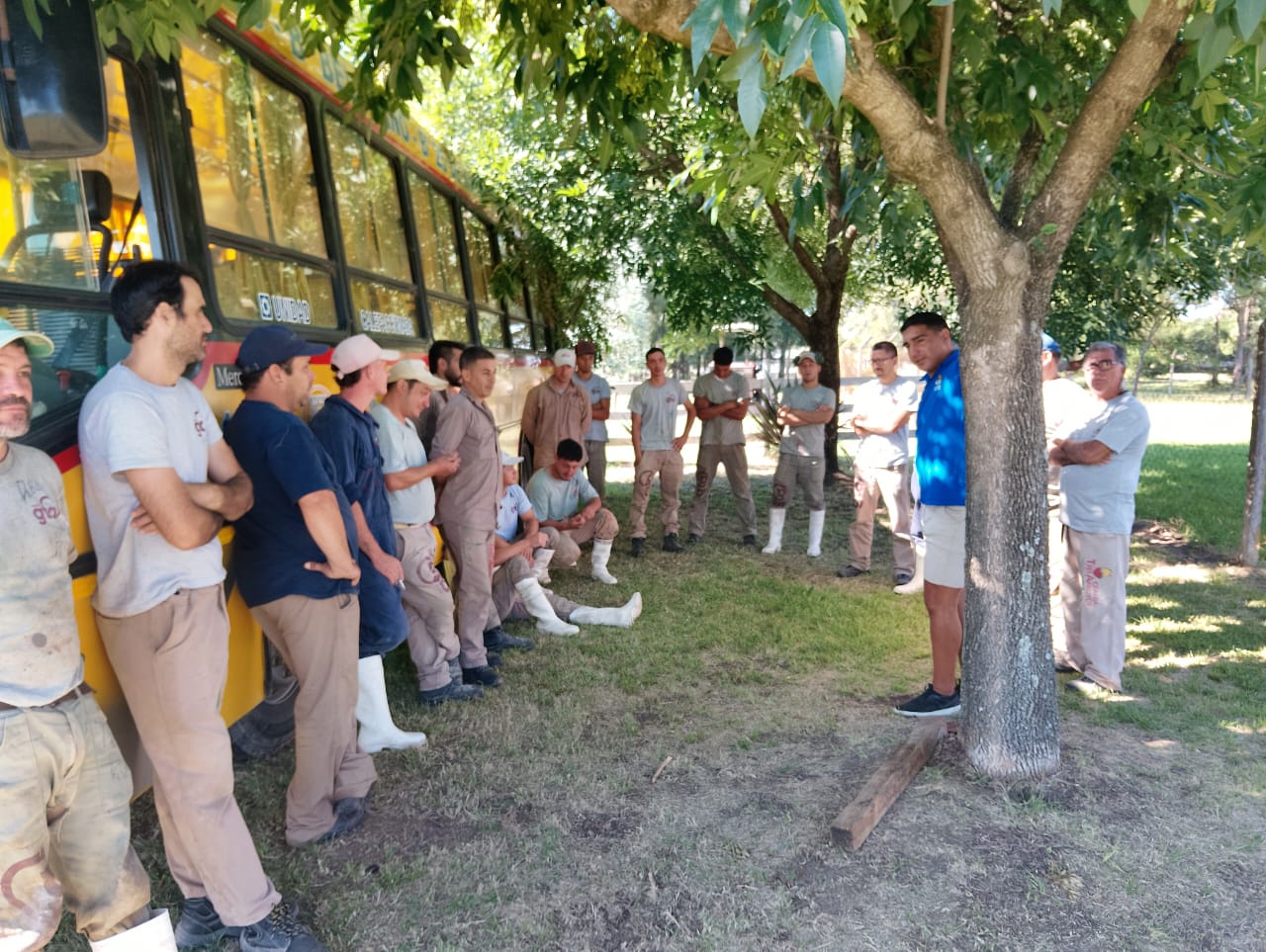 Concepción del Uruguay: Trabajadores de Superporco SRL recibieron el total del sueldo adeudado del mes de diciembre | GENESIS24.NET > Portal Multimedia Líder en Noticias