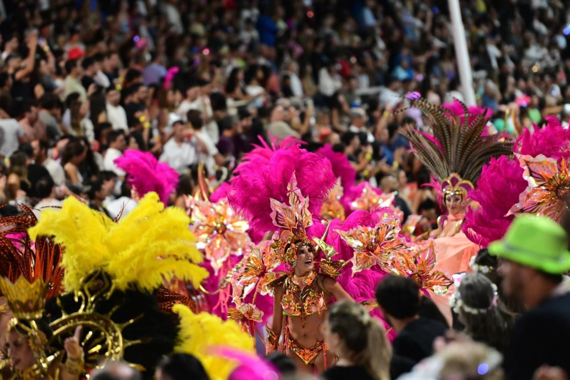Entre Ríos cerró el fin de semana de Carnaval con 97 por ciento de ocupación y más de 365 mil turistas | GENESIS24.NET > Portal Multimedia Líder en Noticias