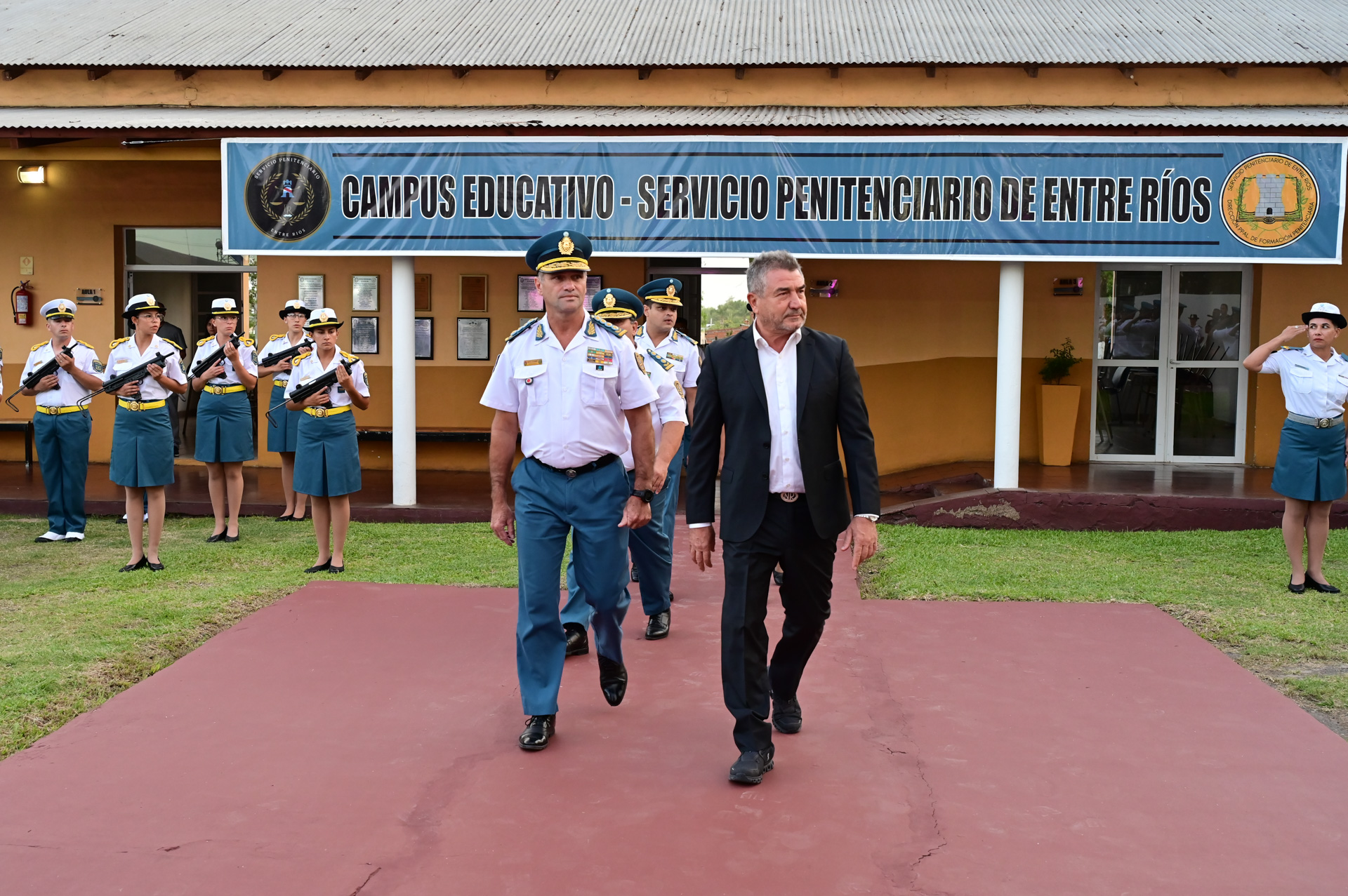 Egresó la XXI promoción de Agentes Penitenciarios | GENESIS24.NET > Portal Multimedia Líder en Noticias