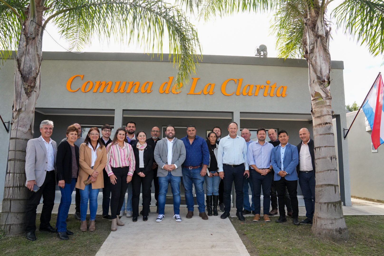 El gobierno provincial gestiona soluciones concretas con comunas y juntas del departamento Colón | GENESIS24.NET > Portal Multimedia Líder en Noticias