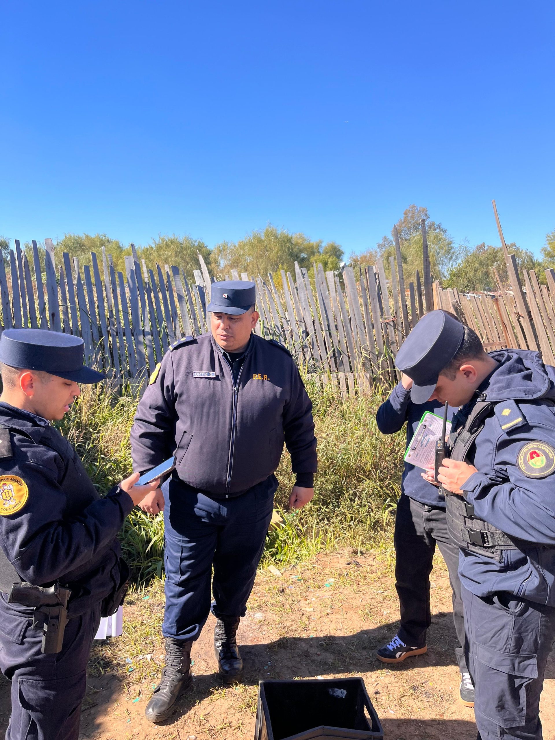 Conflicto entre dos familias antagónicas derivó en allanamientos, secuestro de cocaína y un detenido | GENESIS24.NET > Portal Multimedia Líder en Noticias
